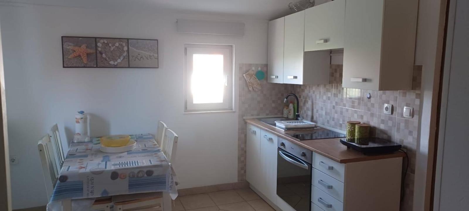 Apartments With A Parking Space Kraj, Pasman - 8213 Tkon Exterior photo